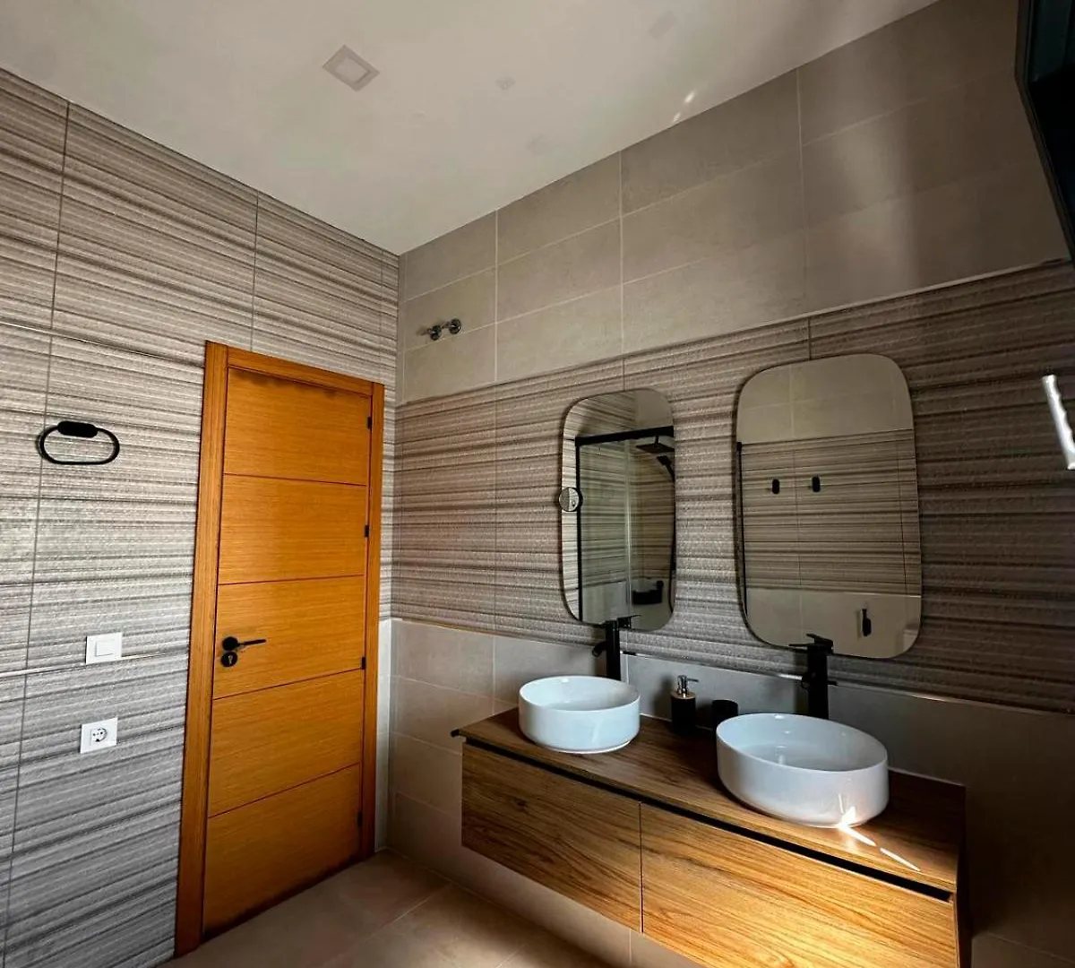 Chalet Piscina Privada Con Cascada Conil De La Frontera Spain